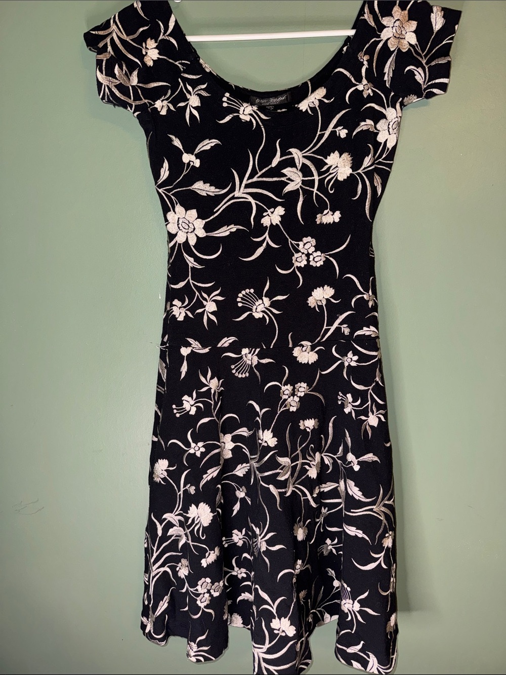 Vintage Betsy Johnson Embroidered Skater Dress Black Label y2k Small